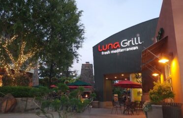 Luna Grill Eastlake