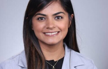 Arshiya Khalid, MD