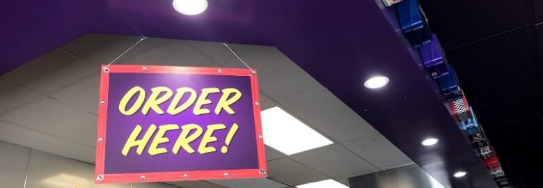 Ike’s Love & Sandwiches