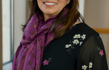 Amna Khan, MD