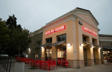 Dave’s Hot Chicken