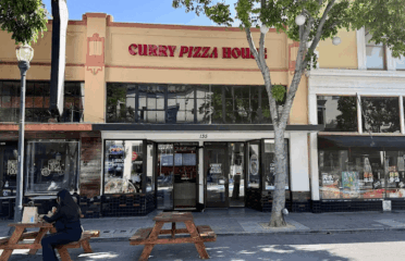 Curry Pizza House