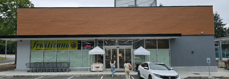 Fruiticana Grocery Store