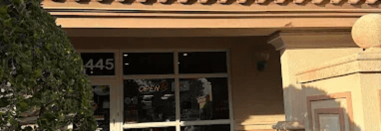 Shawarmaz Mediterranean Restaurant & Grill