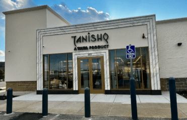 Tanishq Jewelers